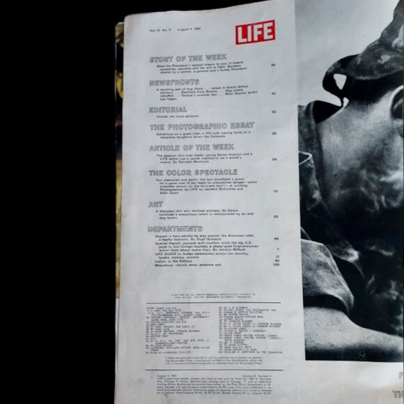 August 4, 1961, John F Kennedy on Cover/Life Magazine Vintage - Picture 3 of 14